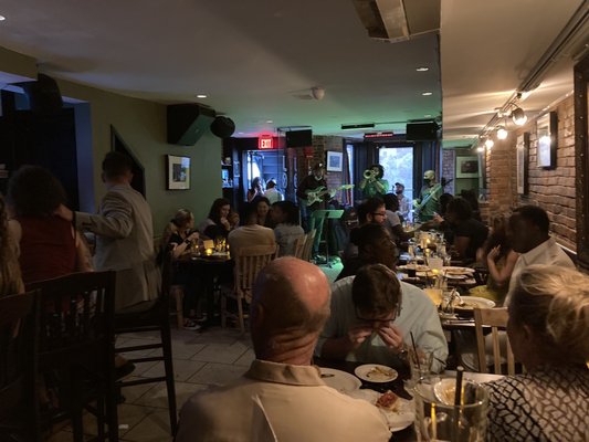 Jojo Restaurant and Bar by null