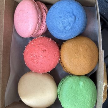 The Perfect Sweet Shoppe - Bakeries Near Me - Warren, Rhode Island