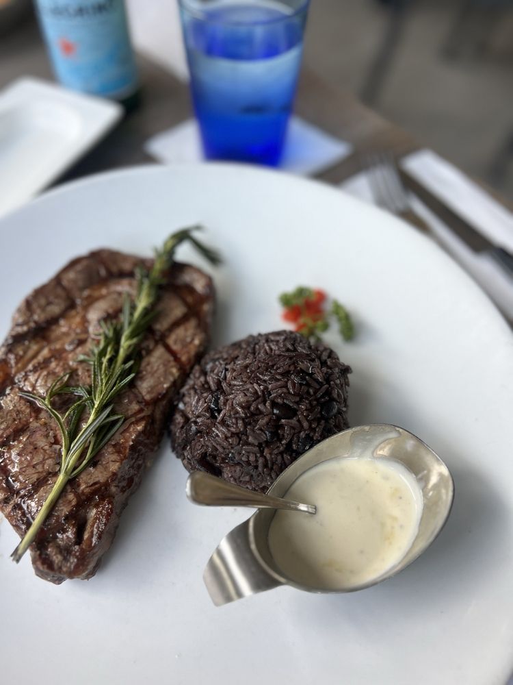 Montecatini Restaurant Image