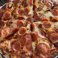 Wild Duck Bar & Grill - Build Your Own Pizza - 14"