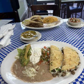 Los Magueyes - Quesadilla Mexicana with steak  Steak tacos - Mexican Near Me - Miami Lakes, Florida