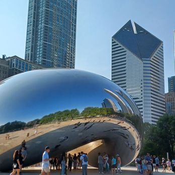 Cloud Gate - Public Art Near Me - Chicago, Illinois