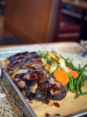 Lucille's Smokehouse Bar-B-Que by null
