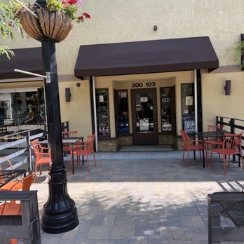 Loosies Pizza - Exterior - Pizza Near Me - Santa Ana, California