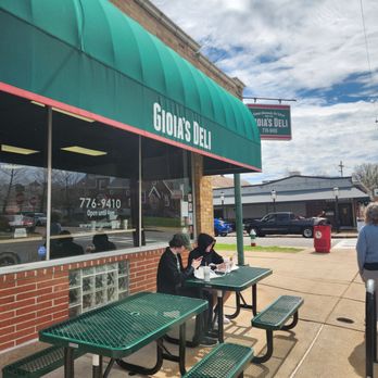 Gioia's Deli - Delis Near Me - Saint Louis, Missouri
