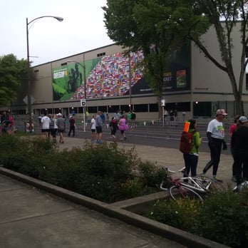 Eugene Marathon - Startline - Races & Competitions Near Me - Eugene, Oregon