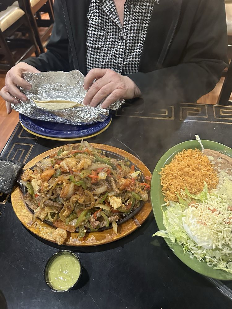 Food from La Paz Mexican Restaurant & Grill