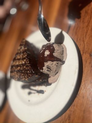 Doc B's Restaurant by null