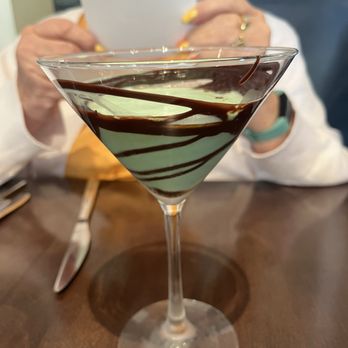 Green Line Kitchen And Cocktails - Wine Bars Near Me - Fort Thomas, Kentucky Green Line Kitchen And Cocktails - Wine Bars Near Me - Fort Thomas, Kentucky