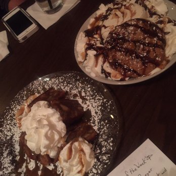 Annabel Lee Tavern - Chipwich and bread pudding - Pubs Near Me - Baltimore, Maryland