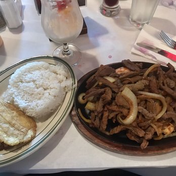La Pequeña Colombia - *Salteado de Carne con Camarones*:  (Sautéed Beef&Shrimps [no peppers] + White Rice + Tostones [green fried plantain]) - Colombian Near Me - Jackson Heights, New York