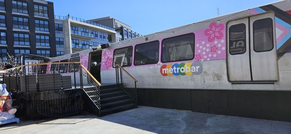 metrobar by null