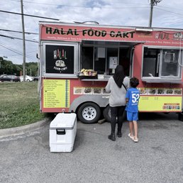 Exterior photo of Halal Food Cart Exterior photo of Halal Food Cart