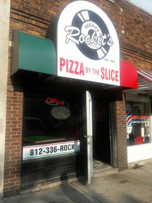 Rockit's Famous Pizza by null