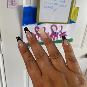 La Vie En Rose Nail Spa - Nail polish over fingers - Nail Salons Near Me - Bellevue, Washington La Vie En Rose Nail Spa - Nail polish over fingers - Nail Salons Near Me - Bellevue, Washington