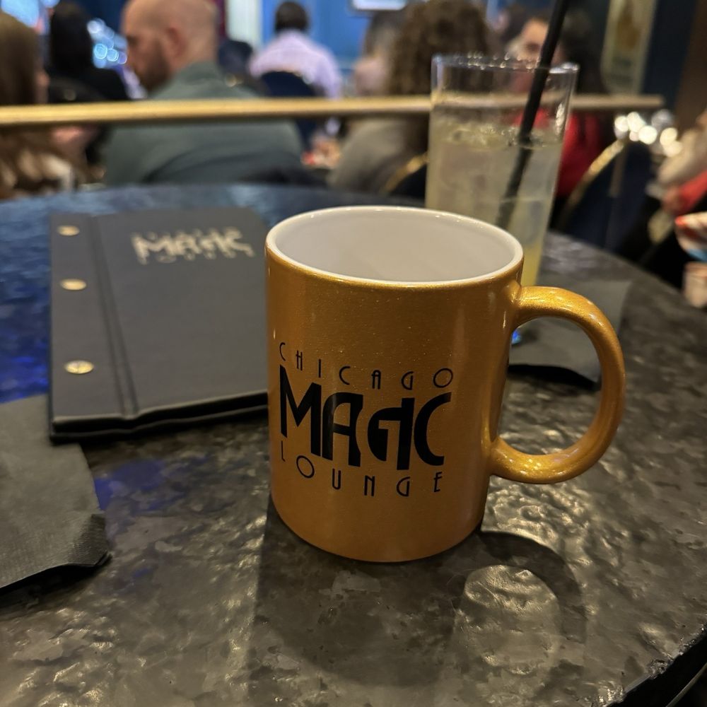 Chicago Magic Lounge - Magicians Near Me - Chicago, Illinois Chicago Magic Lounge - Magicians Near Me - Chicago, Illinois