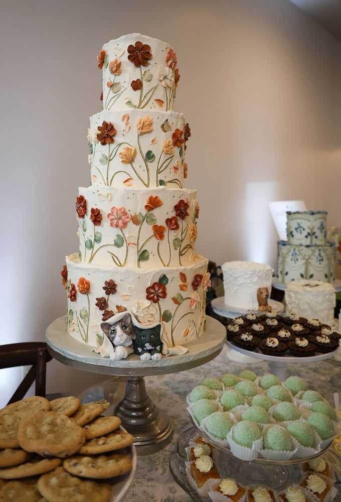 Sarah's Cake Shop Logo