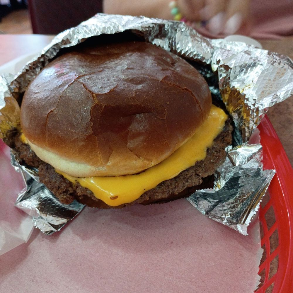Dundee Downtown Pizza - Cheeseburger - Pizza Near Me - Dundee, Florida Dundee Downtown Pizza - Cheeseburger - Pizza Near Me - Dundee, Florida