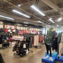 nike factory store women