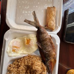 Cusinera - Tinapa silog and lumpia veggie! For my brunchSo Delicious @Cusinera must try…