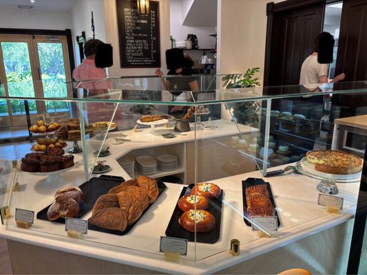 WARDA PATISSERIE by null