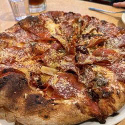 Hillbottom Pie - Absolutely love this pizza! Only note - we had the pepperoni with mushrooms and olives.