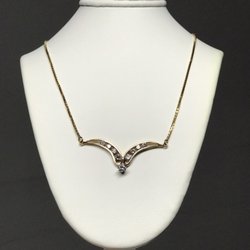 Golden Circle - 1CTW Diamond Pendant built in Rope