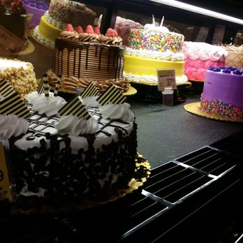 Safeway - Bakery has cheap yummy cakes. - Grocery Near Me - Mountain View, California Safeway - Bakery has cheap yummy cakes. - Grocery Near Me - Mountain View, California