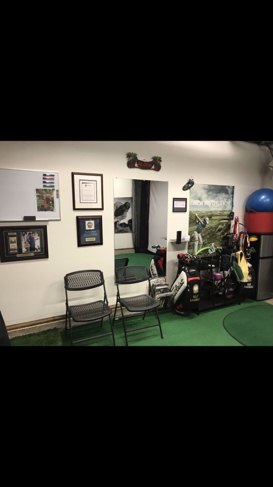 KMK Golf Studio Logo