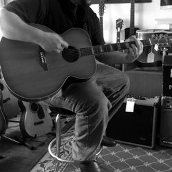 Mike’s Music - Jumbo Silvertone