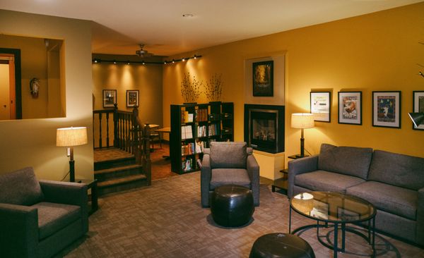Inn of the White Salmon by null