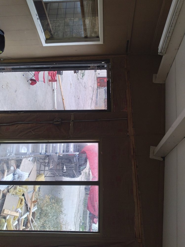 Slide of Bert's Roofing