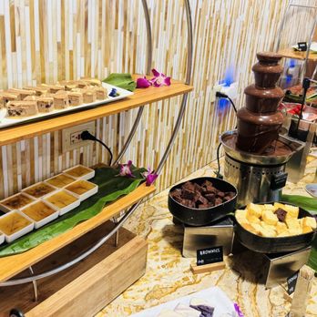 The Buffet At Hyatt - Chocolate dipping bar - Buffets Near Me - Honolulu, Hawaii The Buffet At Hyatt - Chocolate dipping bar - Buffets Near Me - Honolulu, Hawaii