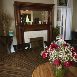 Queen Anne Bed & Breakfast Inn - Guest Dining area indoors