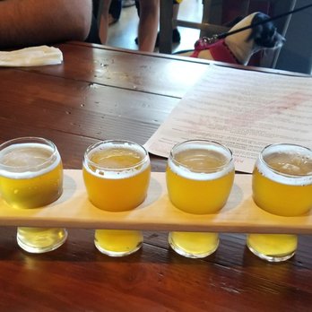 Alarmist Brewing & Taproom - Flights! - Breweries Near Me - Chicago, Illinois