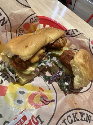 Dave's Hot Chicken by null