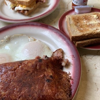 Tastee Diner - Corned beef and breakfast sandwich - Diners Near Me - Bethesda, Maryland Tastee Diner - Corned beef and breakfast sandwich - Diners Near Me - Bethesda, Maryland