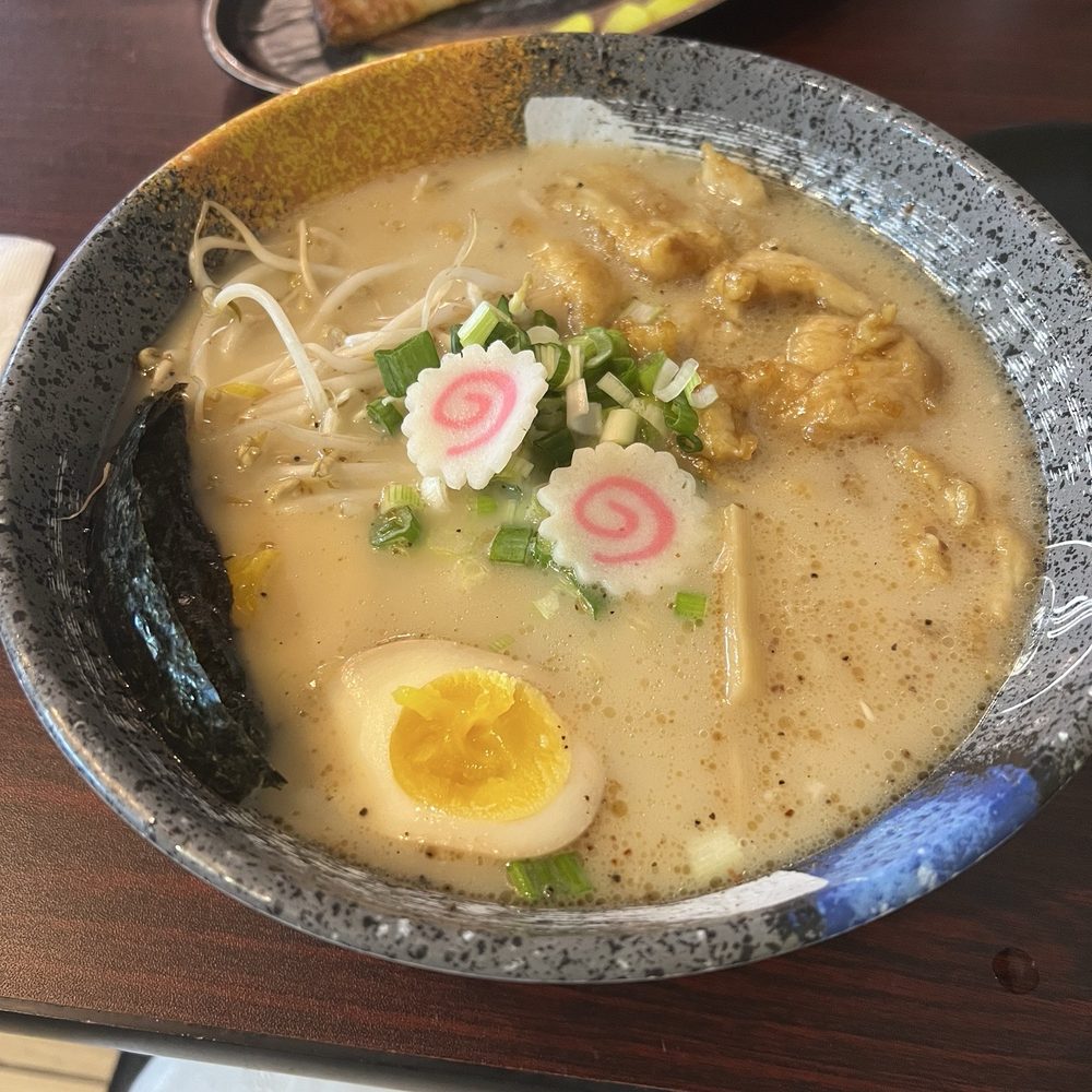 Good Chef Restaurant - Tonkotsu Ramen with chicken - Asian Fusion Near Me - Miami, Florida Good Chef Restaurant - Tonkotsu Ramen with chicken - Asian Fusion Near Me - Miami, Florida