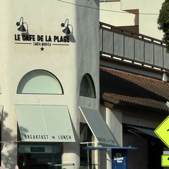 Le Cafe Plage - From outside - Coffee & Tea Near Me - Santa Monica, California Le Cafe Plage - From outside - Coffee & Tea Near Me - Santa Monica, California