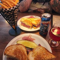 Swiss and mustard, ruben, French fries, beef, and cider! Swiss and mustard, ruben, French fries, beef, and cider!