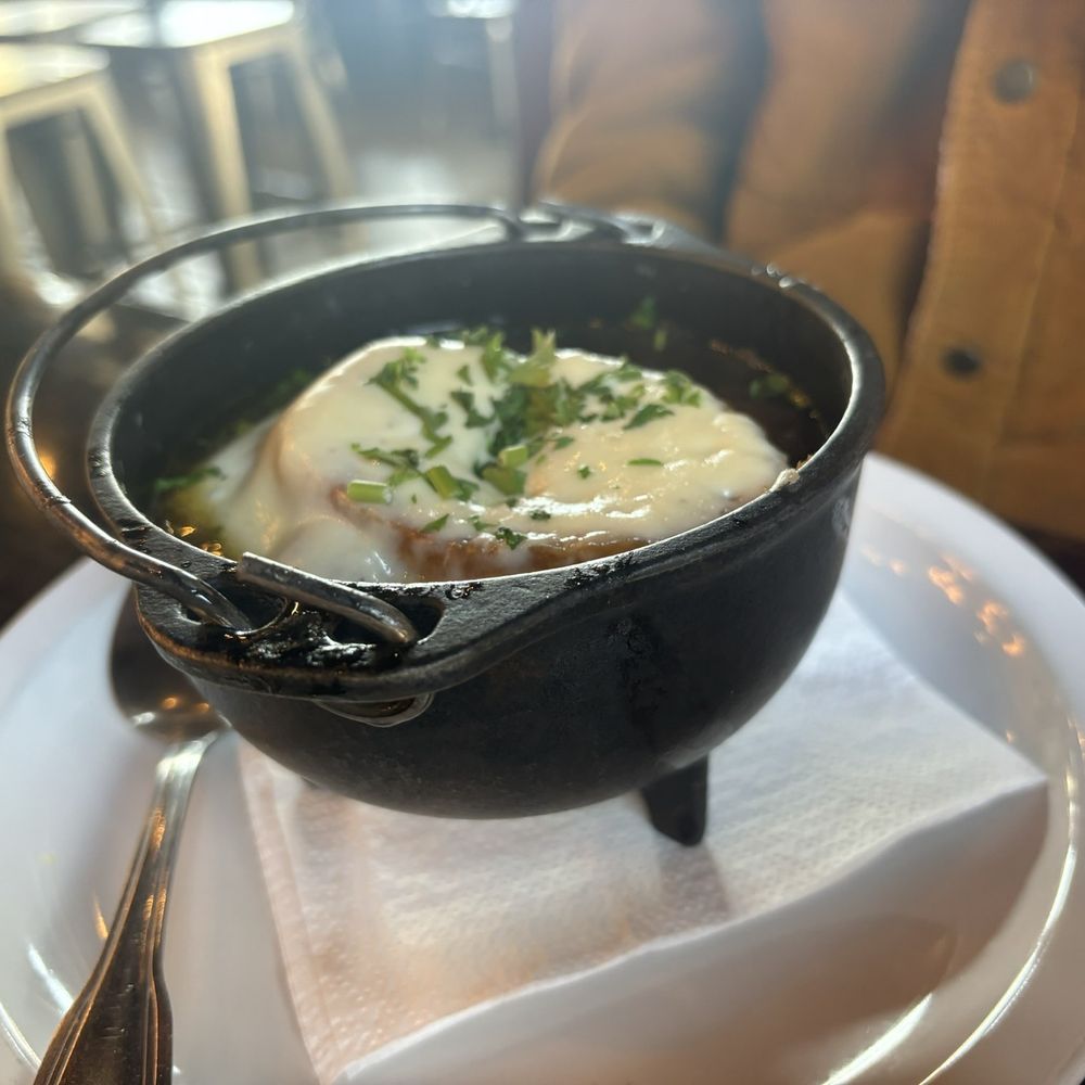 Basin 141 - French Onion Soup with Short Rib - Gastropubs Near Me - Monrovia, California Basin 141 - French Onion Soup with Short Rib - Gastropubs Near Me - Monrovia, California