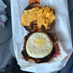 Dunkin' - Egg & cheese Croissant ....