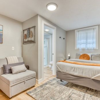 Mt Air Motel - Studio unit does not have a kitchen but is the perfect crash pad with microwave and fridge. - Hotels Near Me - Welches, Oregon Mt Air Motel - Studio unit does not have a kitchen but is the perfect crash pad with microwave and fridge. - Hotels Near Me - Welches, Oregon