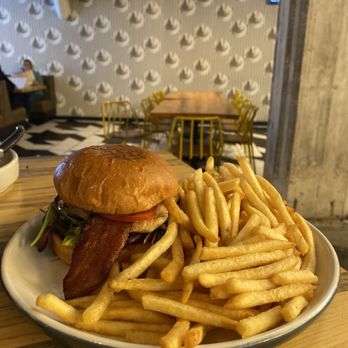 Punch Bowl Social - Grilled Chicken Sandwich - GFA - Gastropubs Near Me - Austin, Texas Punch Bowl Social - Grilled Chicken Sandwich - GFA - Gastropubs Near Me - Austin, Texas