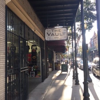 The Vault - Women's Clothing Near Me - Mobile, Alabama