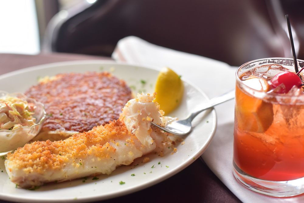 THE DELBAR 352 Photos & 363 Reviews 800 Wisconsin Dells Pkwy, Lake