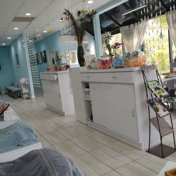 Pixie Nail Lounge - Nail Salons Near Me - San Diego, California Pixie Nail Lounge - Nail Salons Near Me - San Diego, California