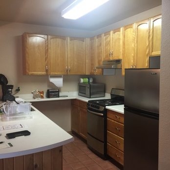 Mount Shasta Resort - Fully equipped kitchen had a stove, fridge, coffee maker, microwave and a variety of cooking pans, utensils, plates, bowls, and more. - Hotels Near Me - Mount Shasta, California Mount Shasta Resort - Fully equipped kitchen had a stove, fridge, coffee maker, microwave and a variety of cooking pans, utensils, plates, bowls, and more. - Hotels Near Me - Mount Shasta, California
