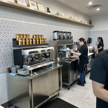 Teaspoon - Working hard on grand opening day - Bubble Tea Near Me - Cedar Park, Texas