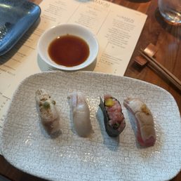 Happy hour Hamachi & Tuna nigiri Happy hour Hamachi & Tuna nigiri